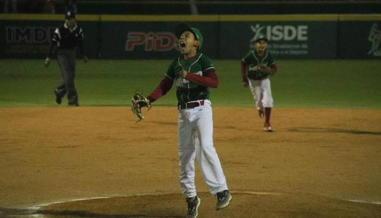 Mexican Power: Luis Urías produce una carrera con los Cerveceros de  Milwaukee - El Sol de Sinaloa