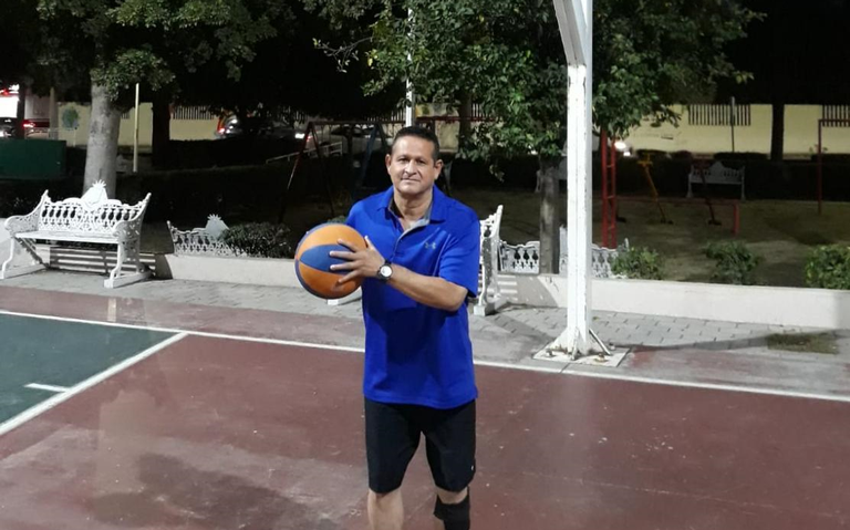 El Moño” Gilberto Aispuro, figura del basquetbol en la Gabriel Leyva - El  Sol de Sinaloa | Noticias Locales, Policiacas, sobre México, Sinaloa y el  Mundo