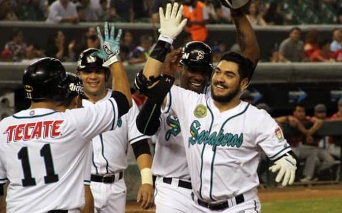 Con paso firme jugadores de Tomateros de Culiacán El Sol de Sinaloa