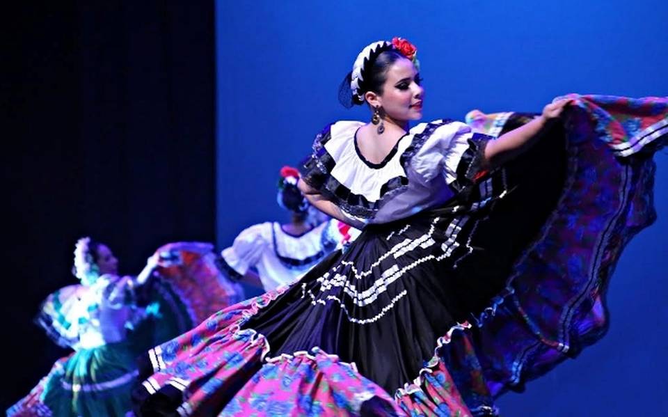 Edylin Zataráin, ofrece clase magistral en danza contemporánea - El Sol de  Sinaloa