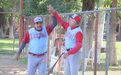 Espiridión Armenta batea para  en softbol Club Campestre Villa  Universidad - El Sol de Sinaloa | Noticias Locales, Policiacas, sobre  México, Sinaloa y el Mundo