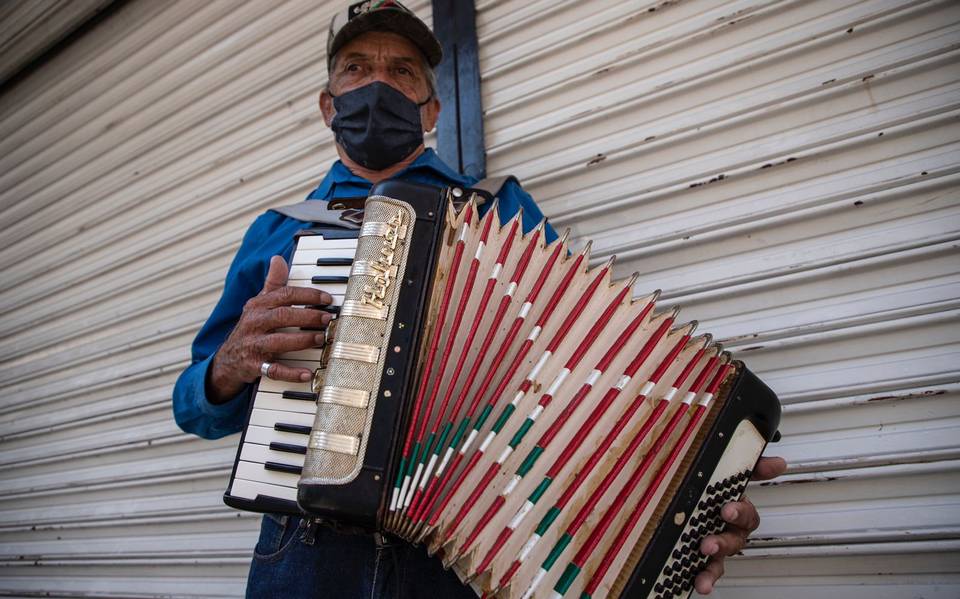 Alejandro y su acordeón medio siglo de vida - El Sol de Sinaloa | Noticias  Locales, Policiacas, sobre México, Sinaloa y el Mundo