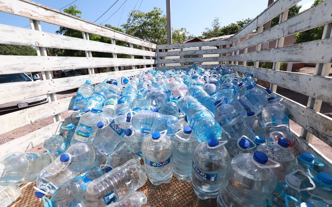 DIF Culiacán invitations you to donate bottled water to help the Aquatón 2024