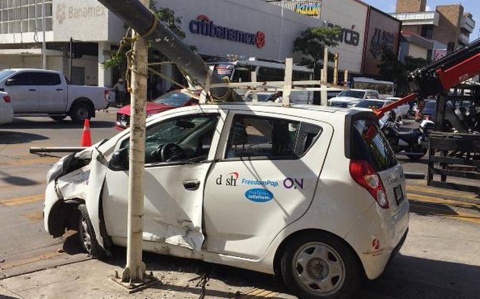 Se registra choque en pleno Centro de Culiacán - El Sol de Sinaloa |  Noticias Locales, Policiacas, sobre México, Sinaloa y el Mundo